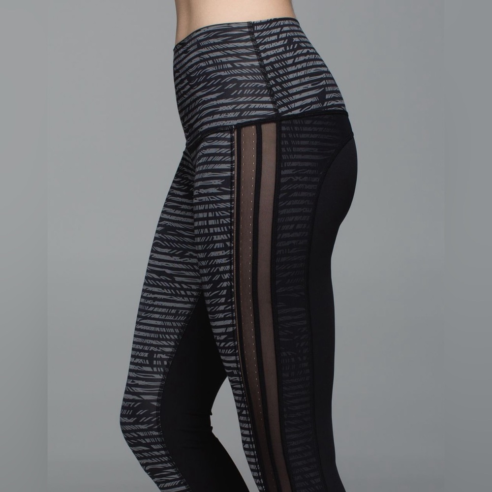 Lululemon Wunder Under Luxtreme leggings
